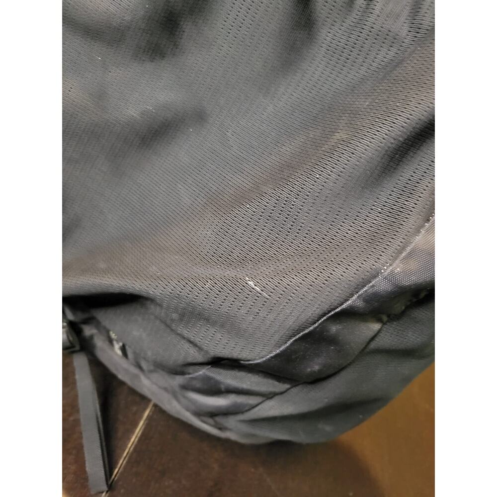 Macpac Black Rucksack/Backpack Pre-Owned - Picture 16 of 16